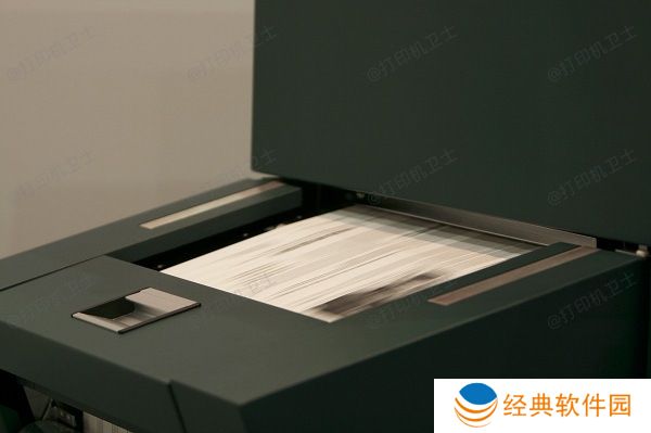 检查墨盒与纸张